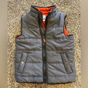 Like new size 5 Carters vest